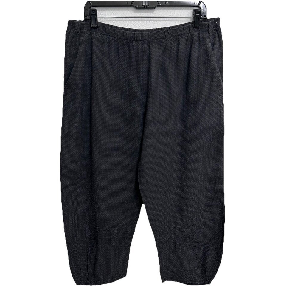 Relaxed Dark Grey Cropped Ankle Pants
